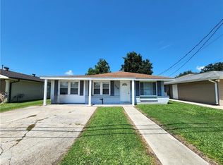 110 Vista Dr, Belle Chasse, LA 70037