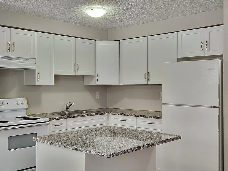 59 Taylor Ave #9 — Photo 6
