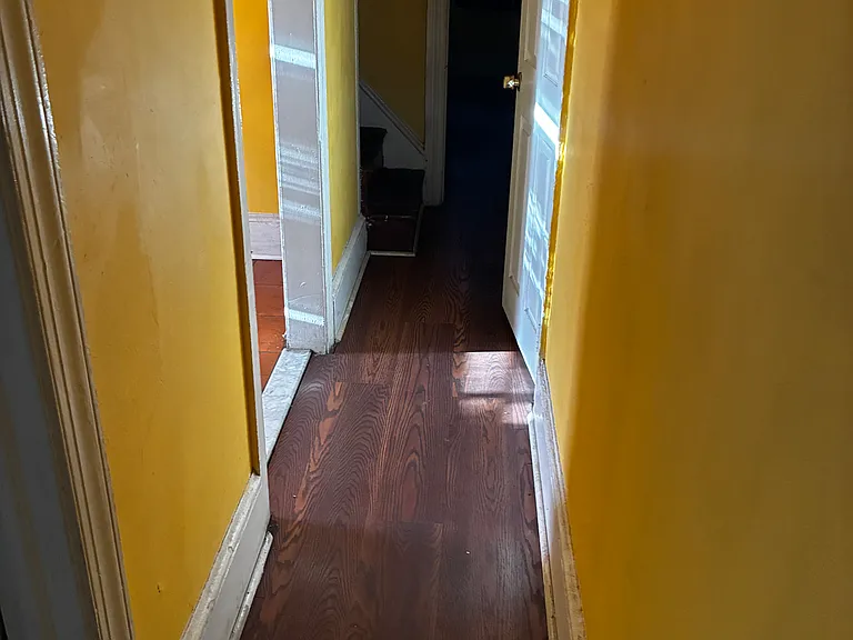 148 W Marshall St #C — Photo 9