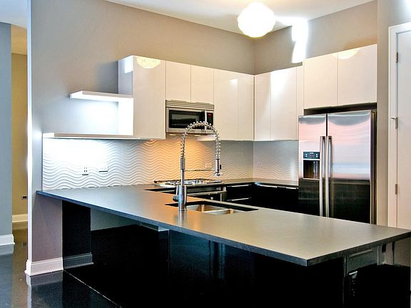 4th image of 2410 W Bloomingdale Ave APT 2E