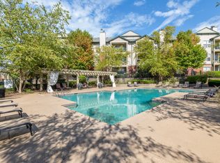 350 Whitewater Dr #5-204, Bolingbrook, IL 60440
