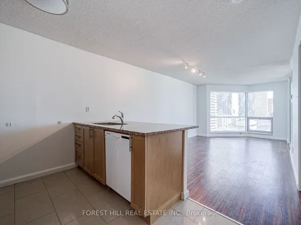 10 Yonge St, Toronto, ON