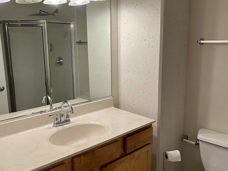 61 W 15th St #202 — Photo 11