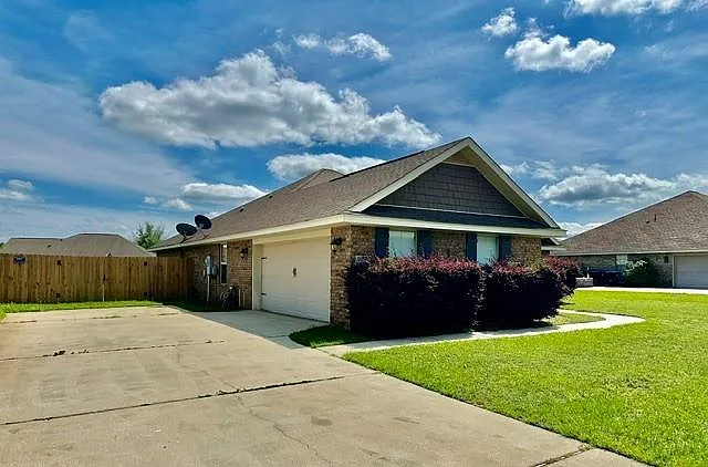 Building Photo - 9825 Winchester Dr N