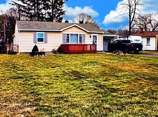 96 Cloverdale Rd, Rochester, NY 14616