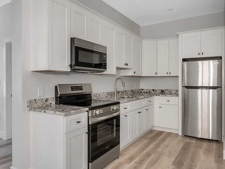1 Lafayette Sq #6 — Photo 11