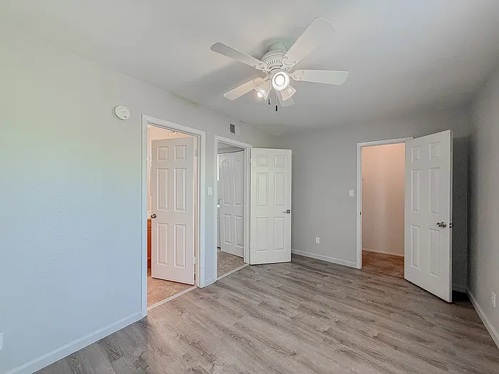 1935 W Morten Ave #27 — Photo 20