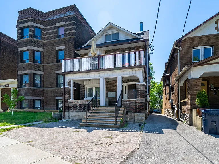1485 King St W #4 — Photo 10