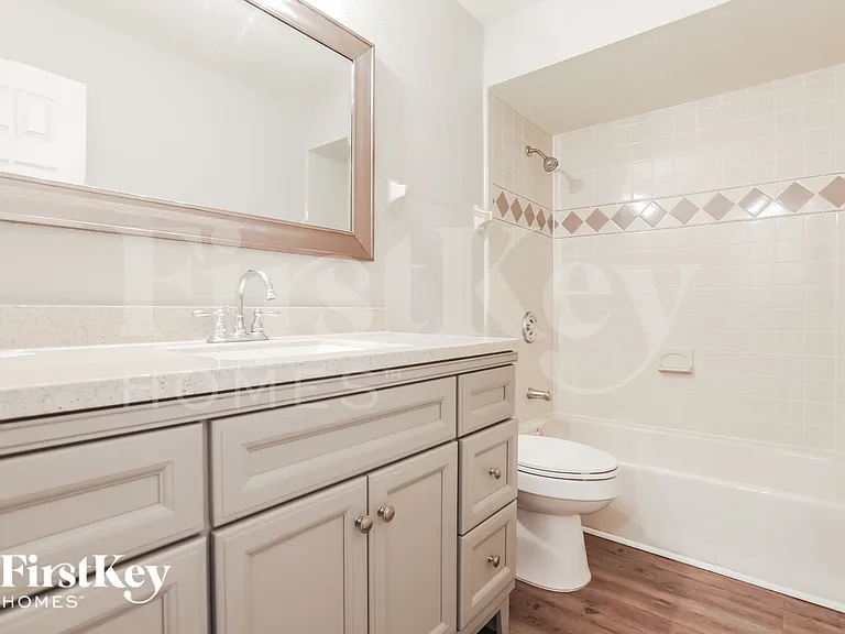21019 Exmore Ave — Photo 14