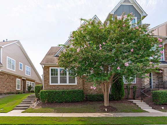 2nd image of 4031 Overcup Oak Ln