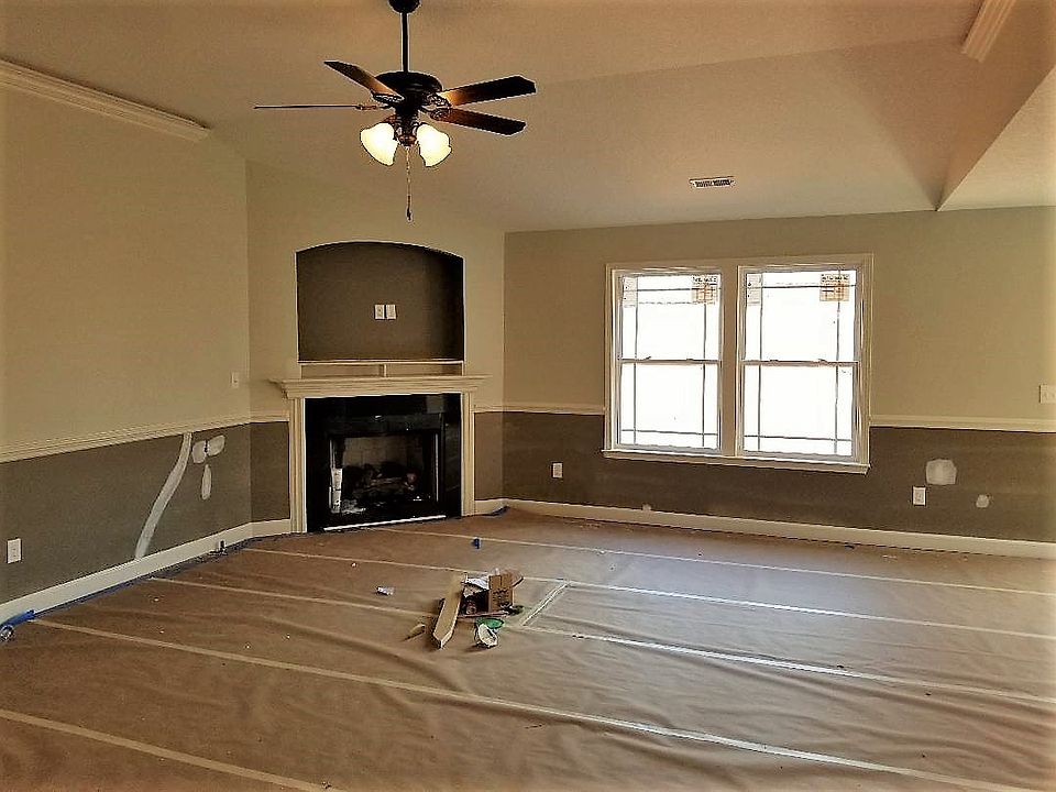 2nd image of 309 Meadowmoor Rd