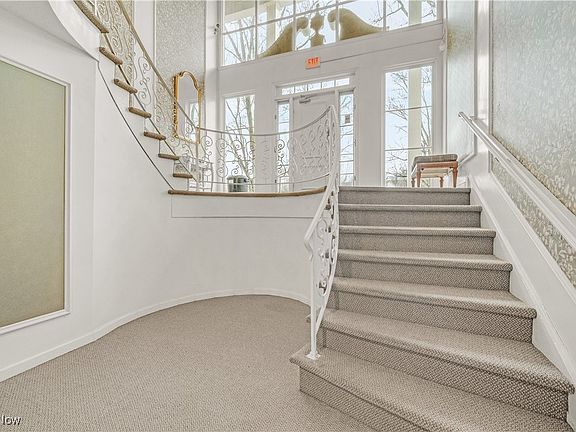 3rd image of 75 Atterbury Blvd APT 311