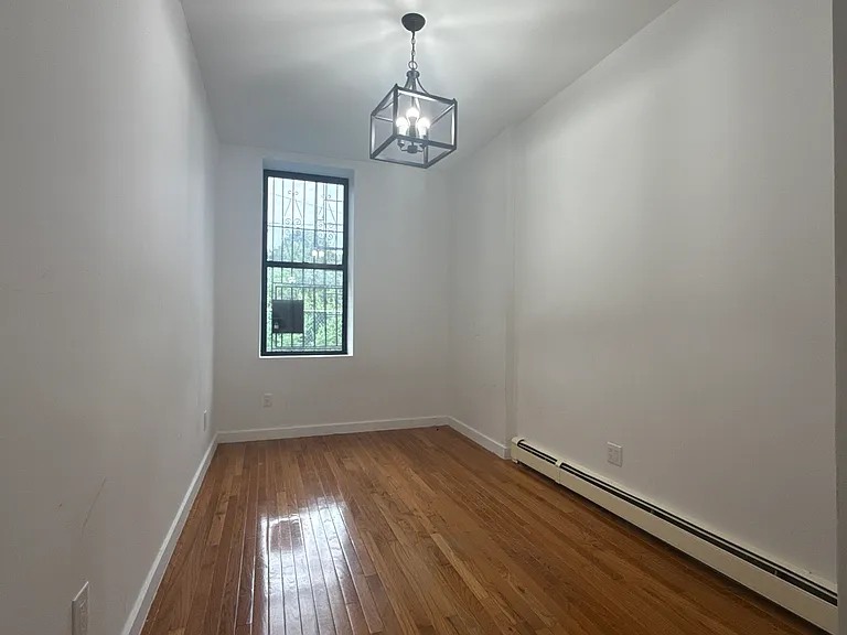 2409 Tilden Ave #1L — Photo 10