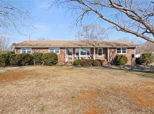 218 Skyland Dr, Belton, SC 29627