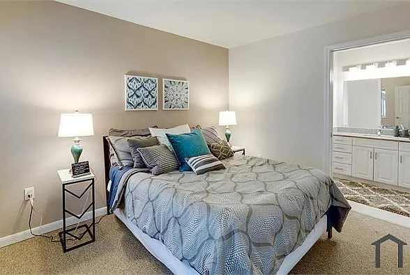 200 Skidmore Blvd #1 — Photo 4