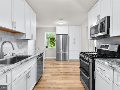 882 College Pkwy APT 202, Rockville, MD, 20850