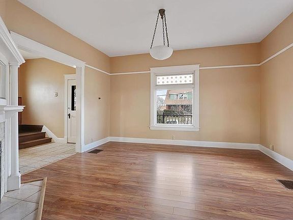 2nd image of 421 W Farmer St
