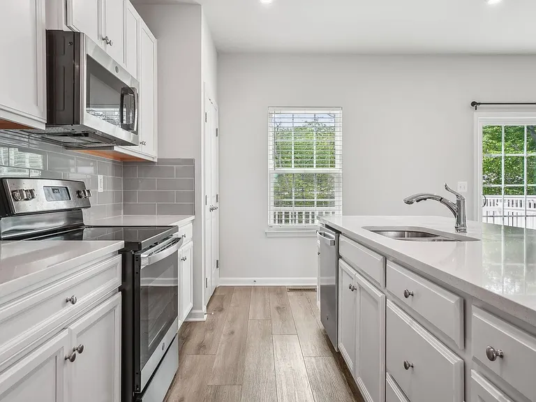 4502 Dale Creek Way — Photo 14