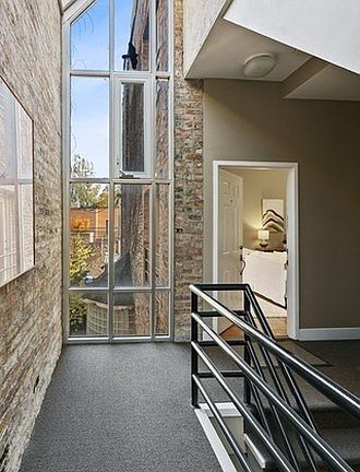 2nd image of 1867 N Bissell St #2B