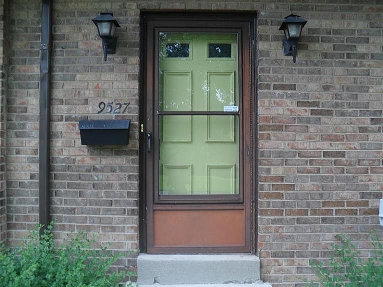 1st image of 9527 Haddington Ct