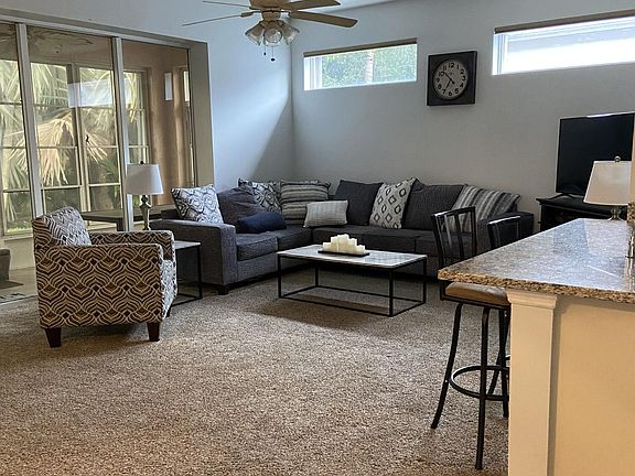 4th image of 554 NW Cortina Lane