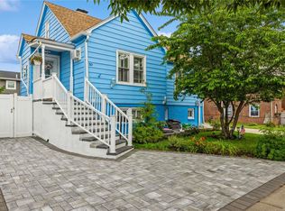 50 Lester Ave, Freeport, NY 11520