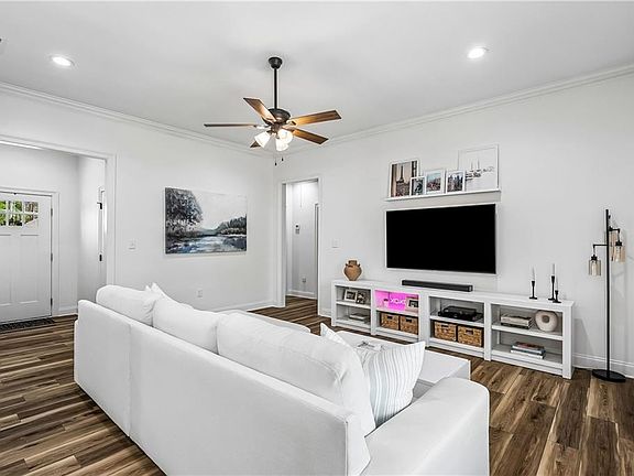 2nd image of 70519 K St