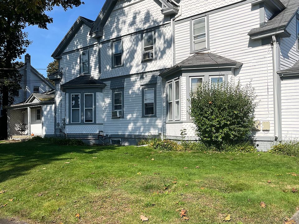 1st image of 205 Knight St #B