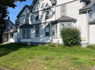 205 Knight St #B, Warwick, RI 02886