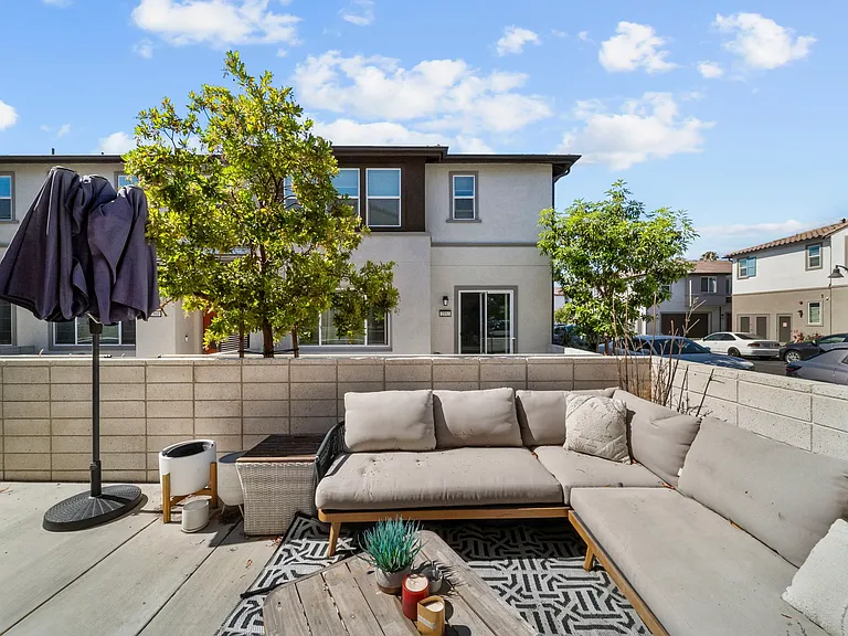 2556 Little Rock Ln — Photo 24