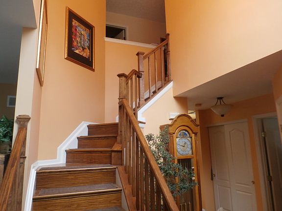 3rd image of 6505 Woodstone Ct