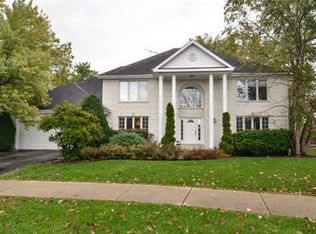 3106 Huntington Ln, Northbrook, IL 60062