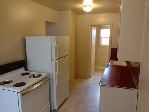 4562 NE Cully Blvd APT 76, Portland, OR 97218
