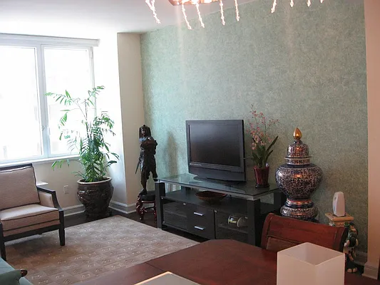 Rented by Luxury Property Group | media 3