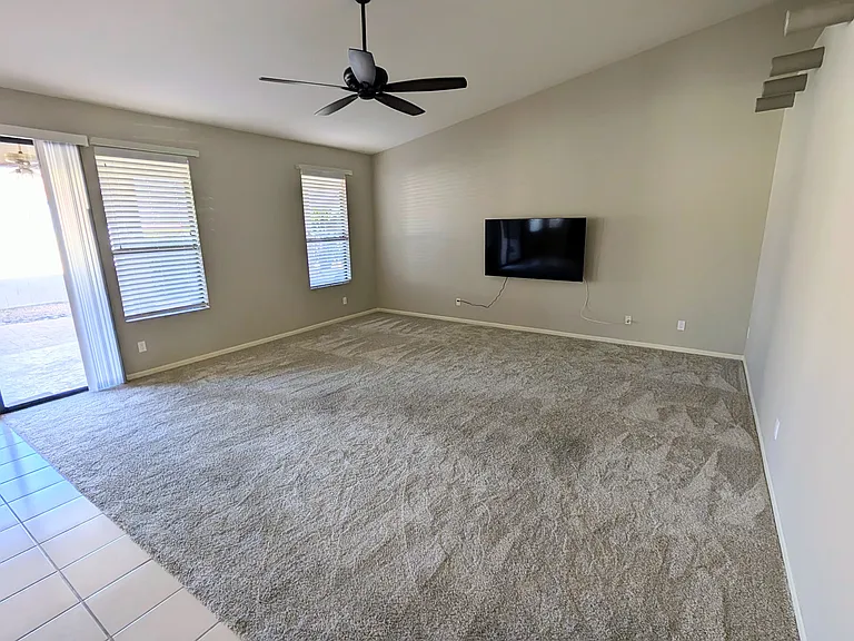 37985 S Eagle Dr — Photo 19