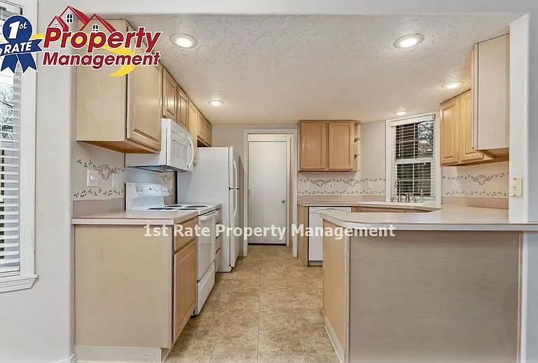7913 W Holt Ct — Photo 9