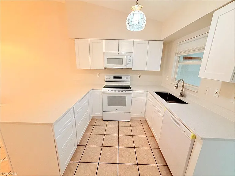 8204 Matanzas Rd — Photo 6