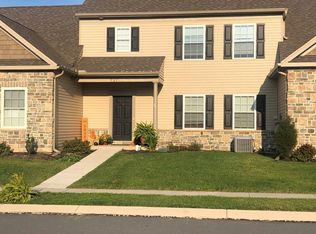 128 Ridgefield Dr, Elizabethtown, PA 17022