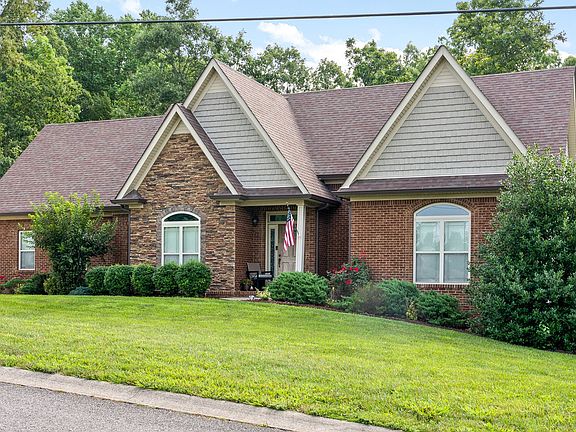 3rd image of 1338 Tannahill Way