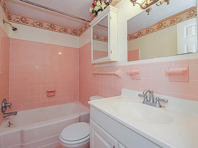677 Royal Palm Blvd #12 — Photo 26