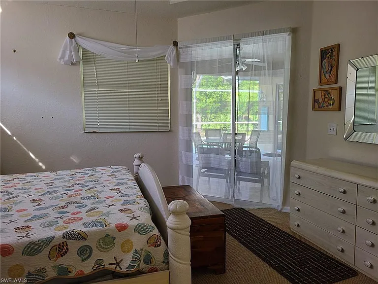 745 Crossfield Cir — Photo 16