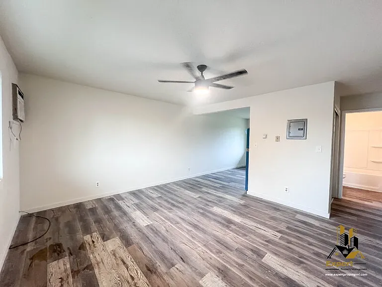 1507 Nogales St #1 — Photo 2