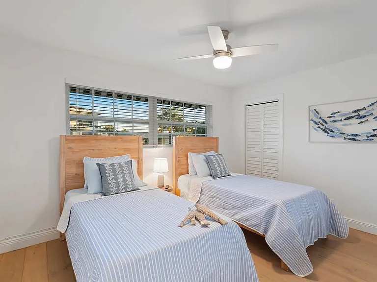 14051 Leeward Way — Photo 30