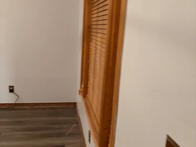 3007 S Mount Carmel Ave — Photo 14
