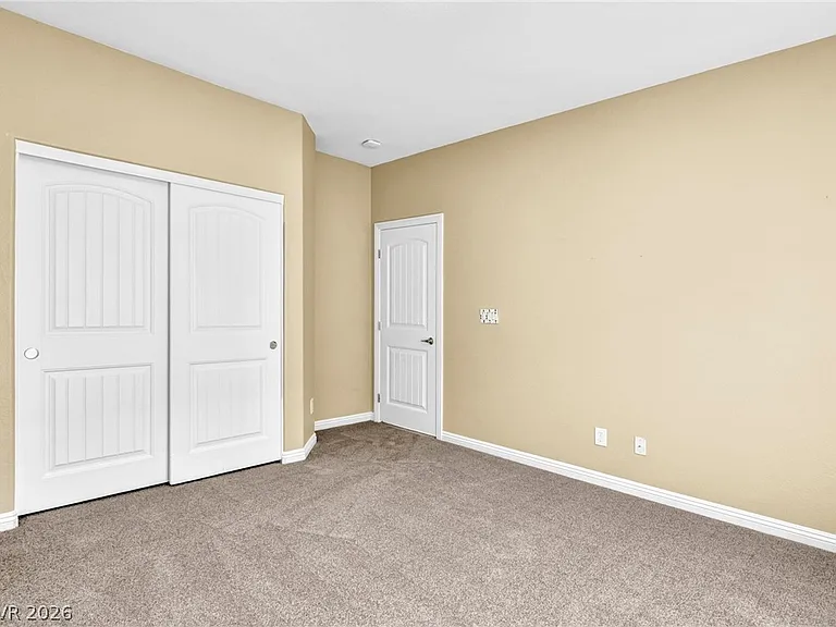 6049 Paddleboat St — Photo 32