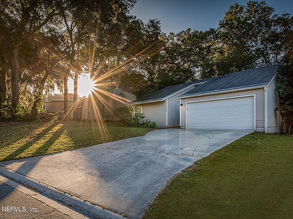 3rd image of 11466 SWEET CHERRY Lane S