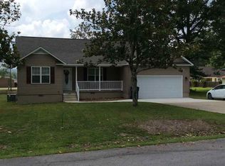 5563 3rd St, Hokes Bluff, AL 35903