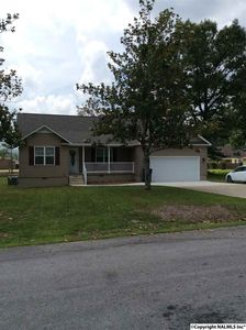 5563 3rd St, Hokes Bluff, AL, 35903