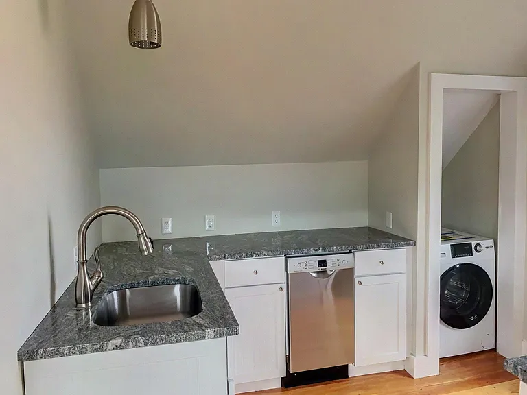 23 Vesper St #3 — Photo 4