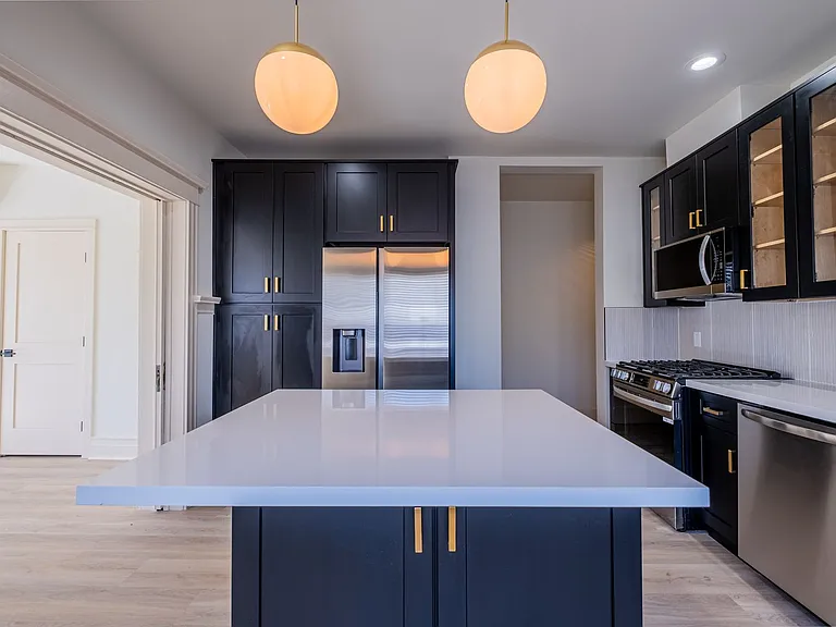 Catalina Residences — Photo 6